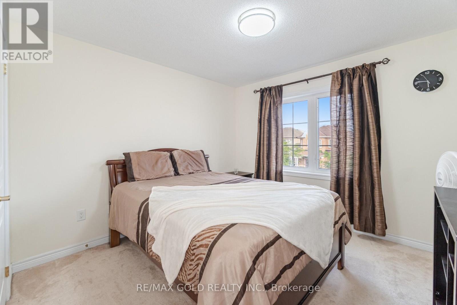 8 Washburn Road, Brampton, Ontario  L6P 3V7 - Photo 19 - W12443810