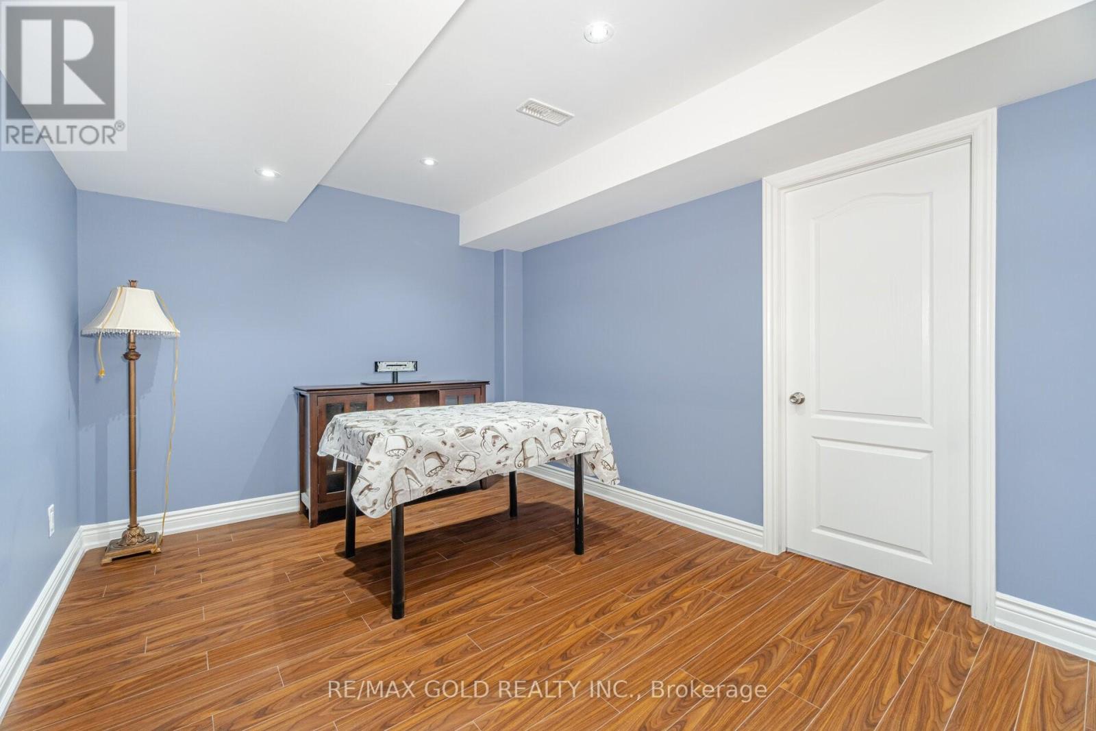 8 Washburn Road, Brampton, Ontario  L6P 3V7 - Photo 23 - W12443810