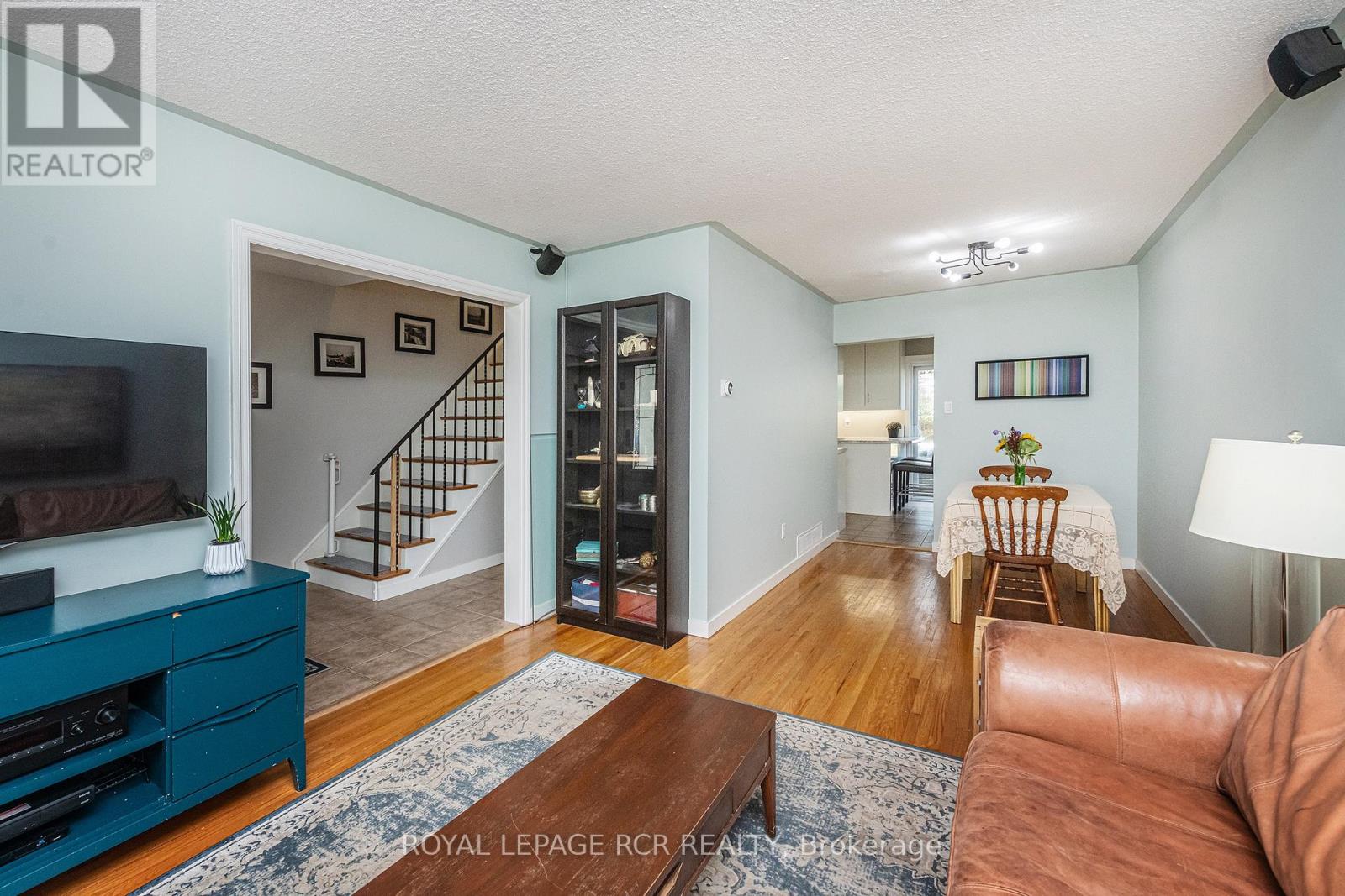 19 Carlton Drive, Orangeville, Ontario  L9W 2X8 - Photo 19 - W12443811