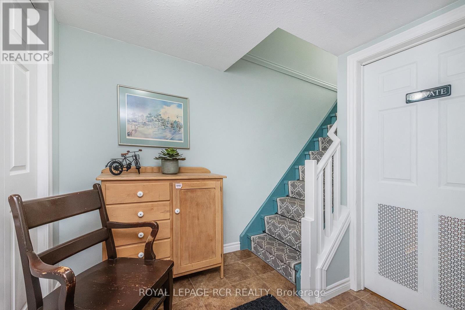 19 Carlton Drive, Orangeville, Ontario  L9W 2X8 - Photo 31 - W12443811