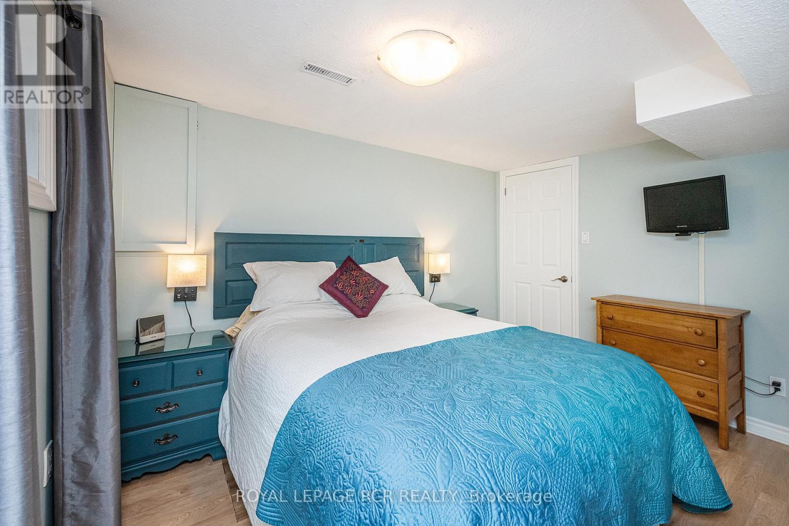 19 Carlton Drive, Orangeville, Ontario  L9W 2X8 - Photo 40 - W12443811