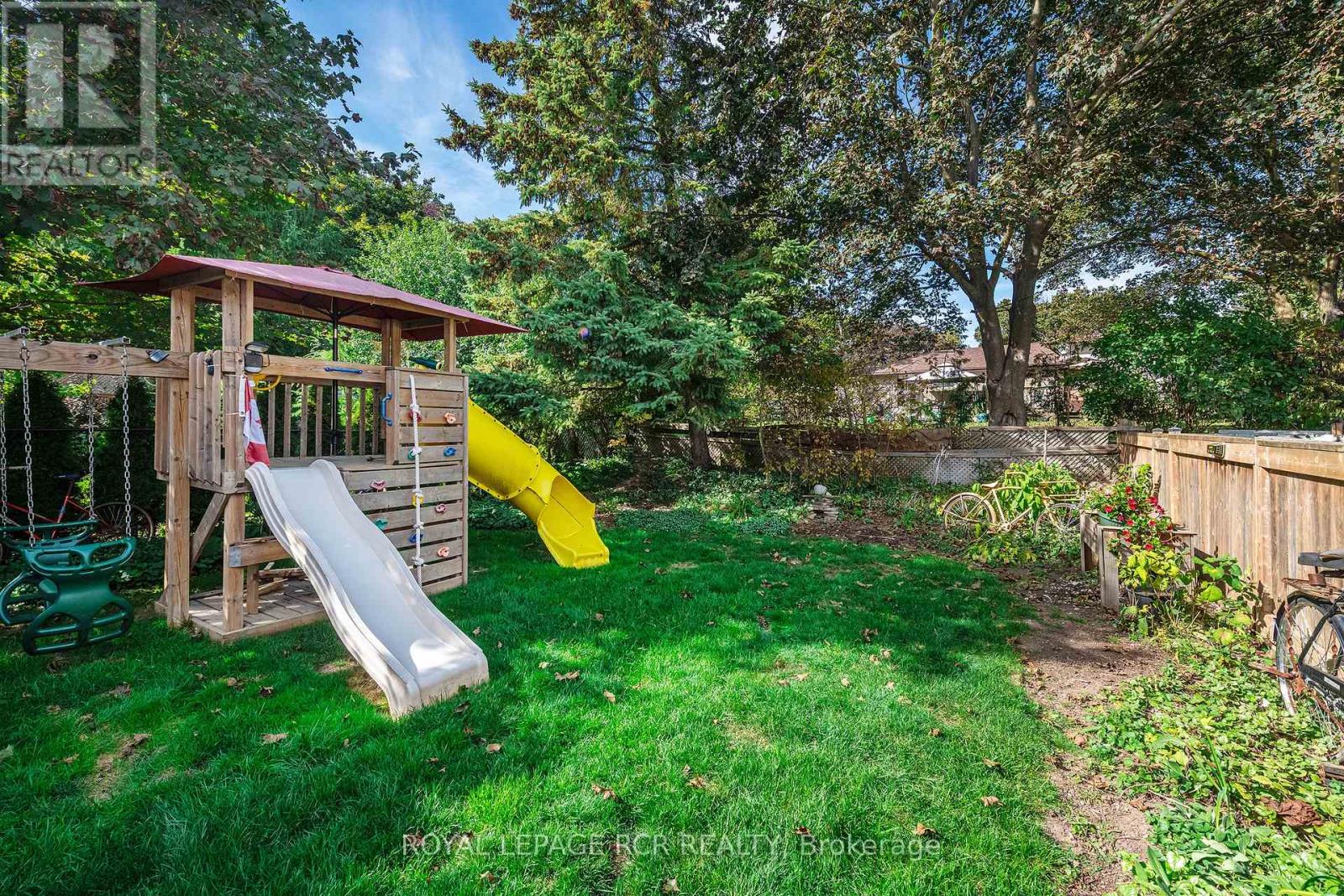 19 Carlton Drive, Orangeville, Ontario  L9W 2X8 - Photo 46 - W12443811