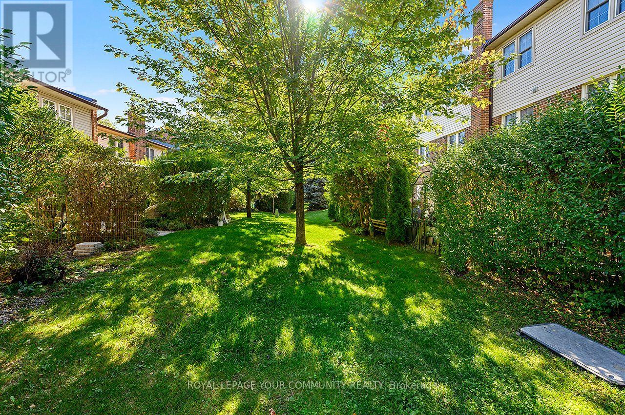 102 - 2120 Rathburn Road E, Mississauga, Ontario  L4W 2S8 - Photo 12 - W12443818