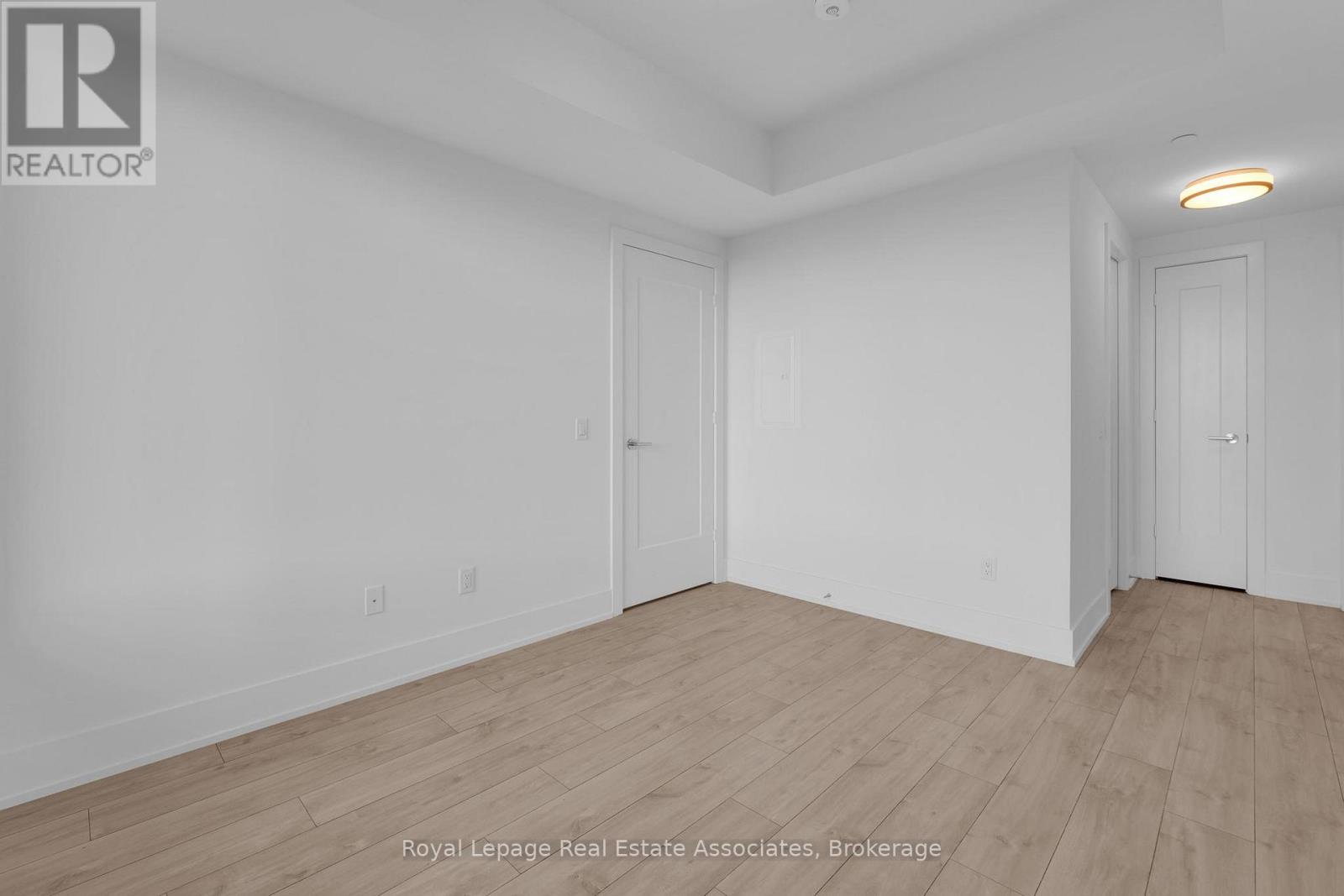 330 - 259 The Kingsway, Toronto, Ontario  M9A 0G2 - Photo 12 - W12443881