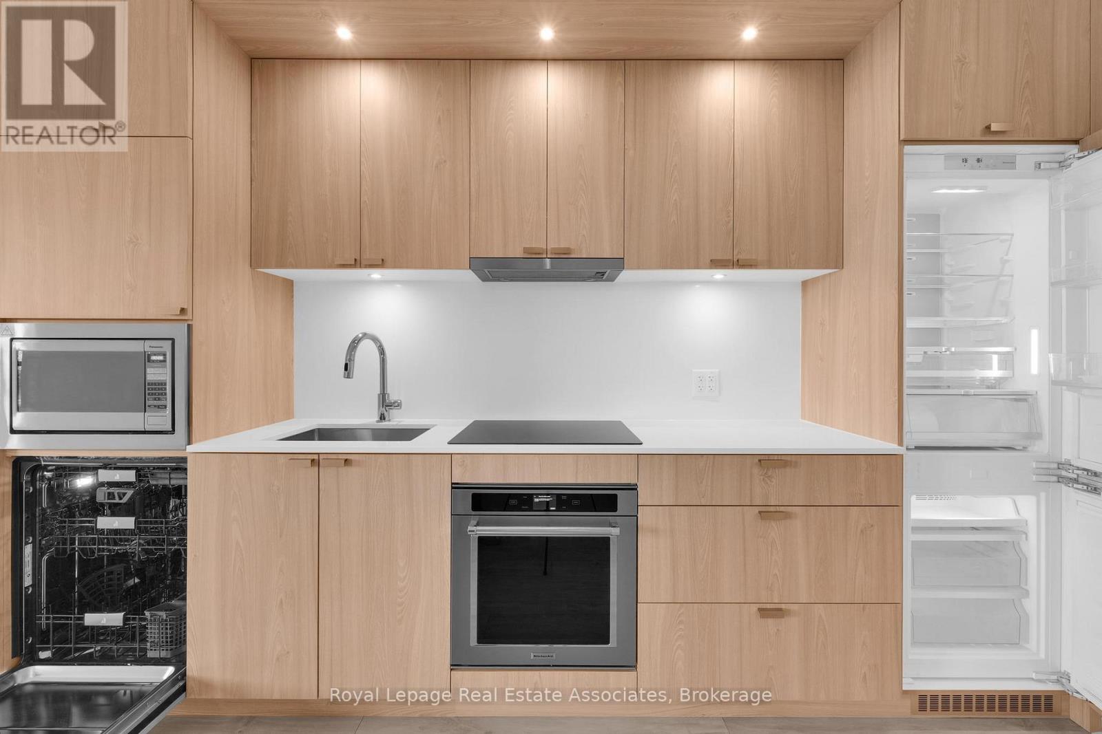 330 - 259 The Kingsway, Toronto, Ontario  M9A 0G2 - Photo 16 - W12443881