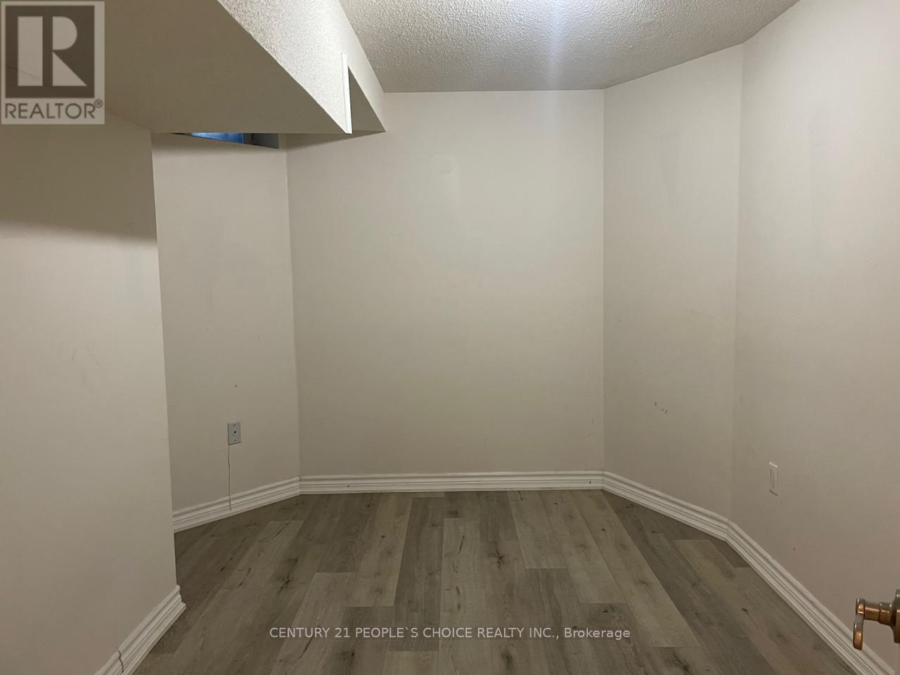 Bsmnt - 6993 Amour Terrace, Mississauga, Ontario  L5W 1G5 - Photo 6 - W12443887