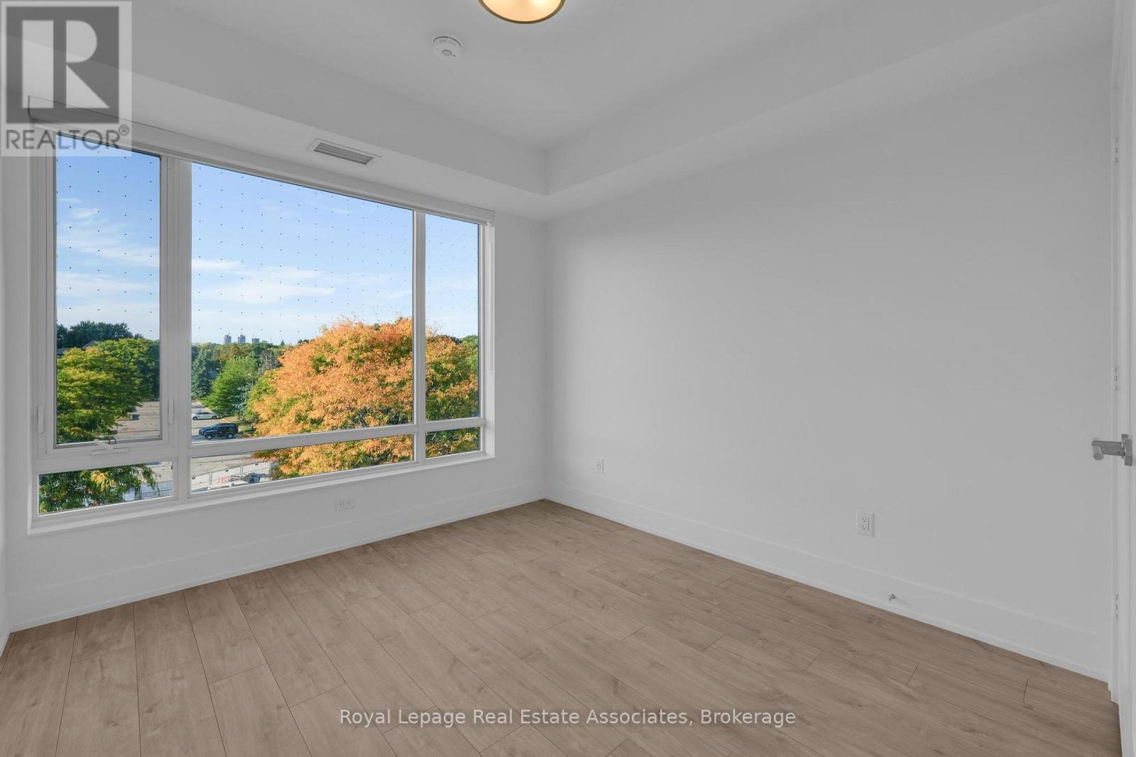 321 - 259 The Kingsway, Toronto, Ontario  M9A 0G2 - Photo 14 - W12443888