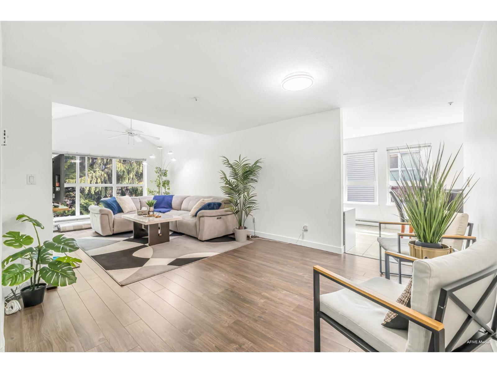 321 9688 148 Street, Surrey, British Columbia  V3R 0W2 - Photo 11 - R3055215