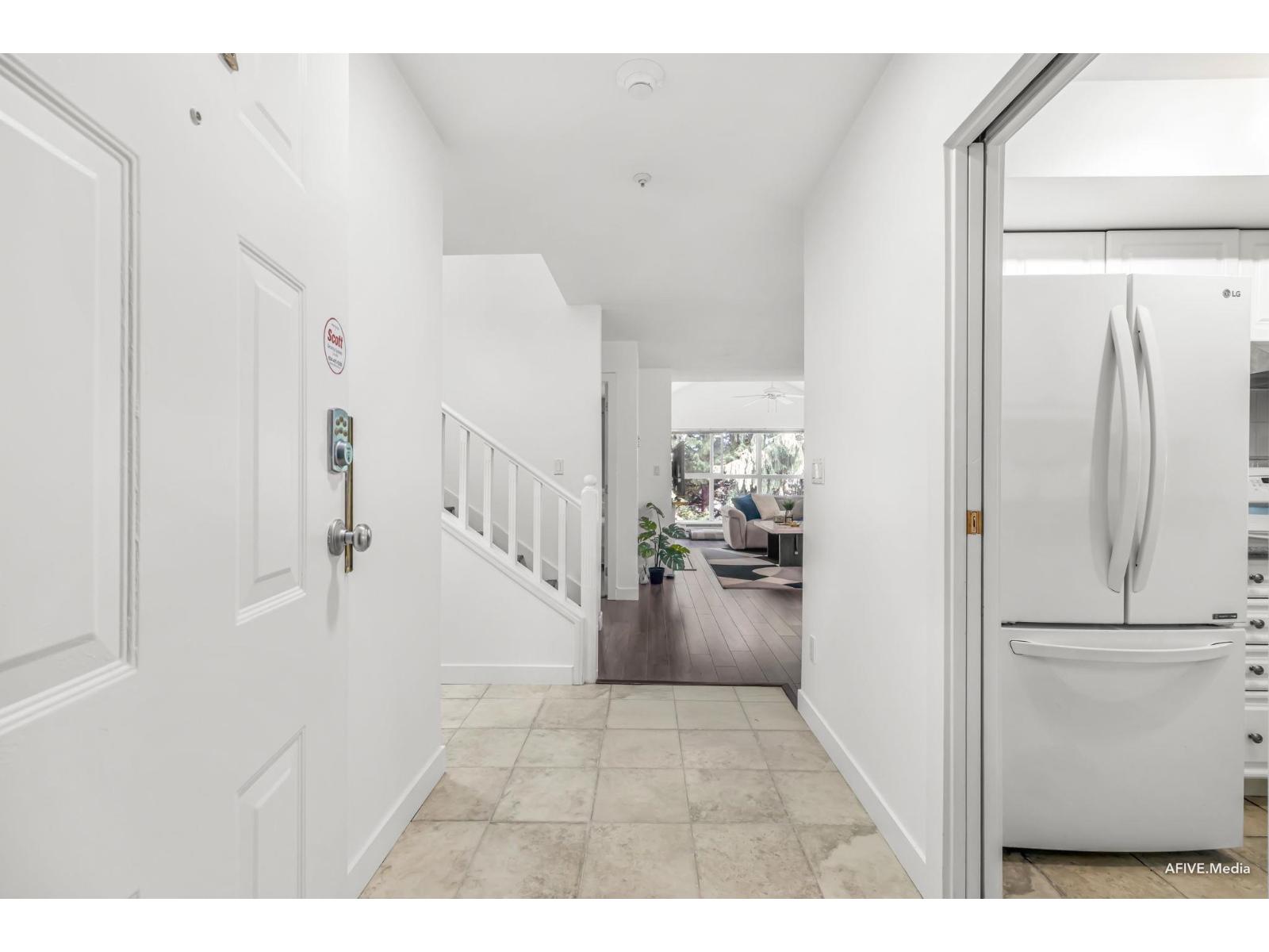 321 9688 148 Street, Surrey, British Columbia  V3R 0W2 - Photo 6 - R3055215