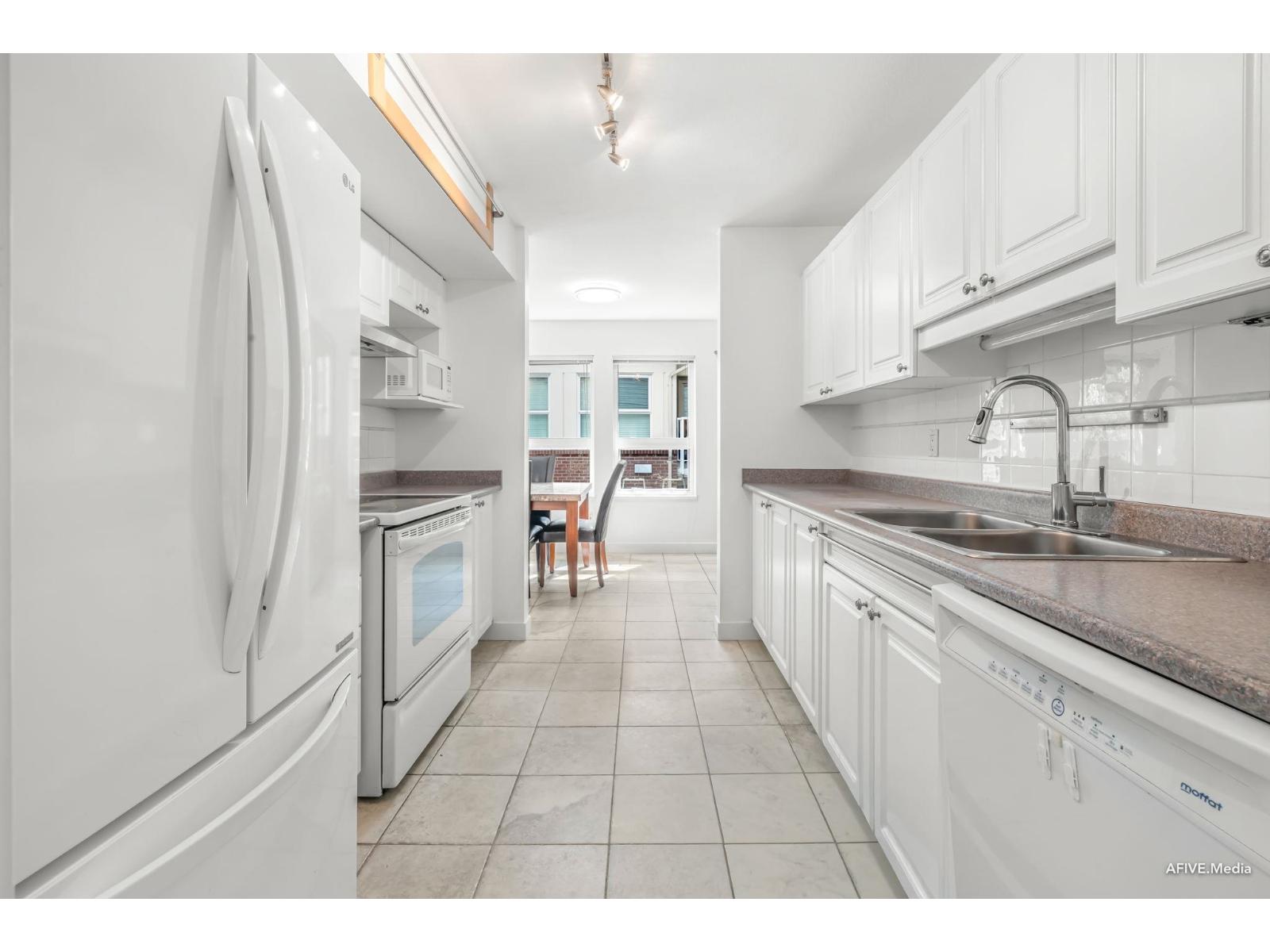321 9688 148 Street, Surrey, British Columbia  V3R 0W2 - Photo 7 - R3055215