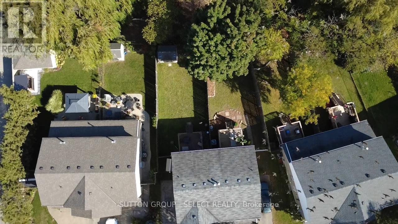 B - 608 Royal Beech Drive, Waterloo, Ontario  N2T 2K3 - Photo 41 - X12441082