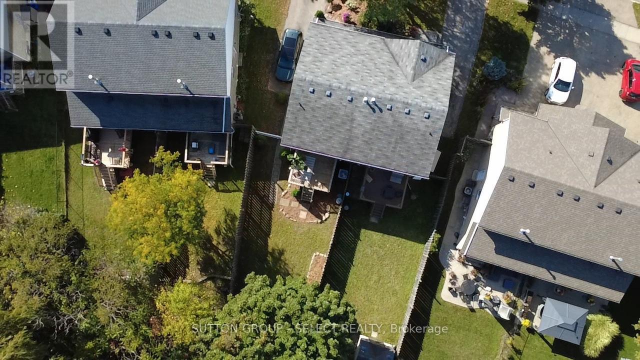 B - 608 Royal Beech Drive, Waterloo, Ontario  N2T 2K3 - Photo 40 - X12441082