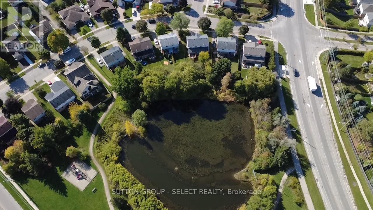 B - 608 Royal Beech Drive, Waterloo, Ontario  N2T 2K3 - Photo 44 - X12441082