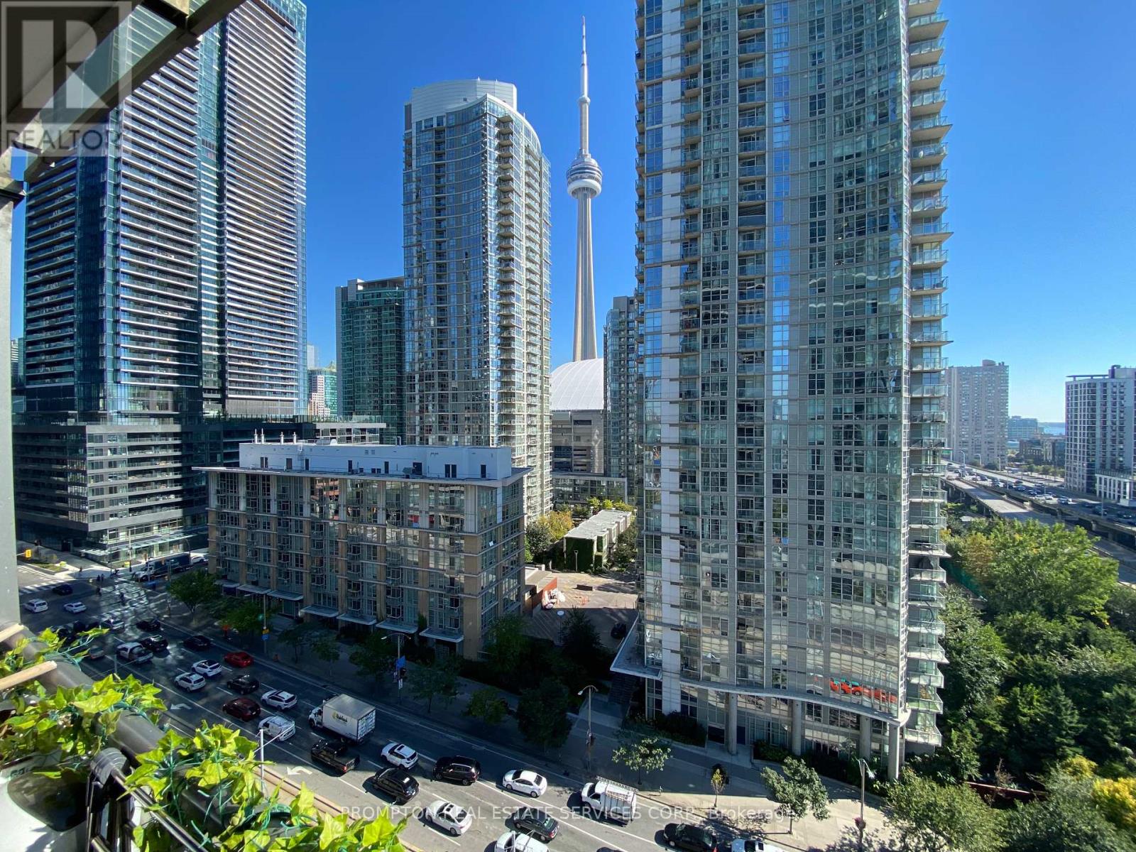 1608 - 11 Brunel Court, Toronto, Ontario  M5V 3Y3 - Photo 2 - C12443946