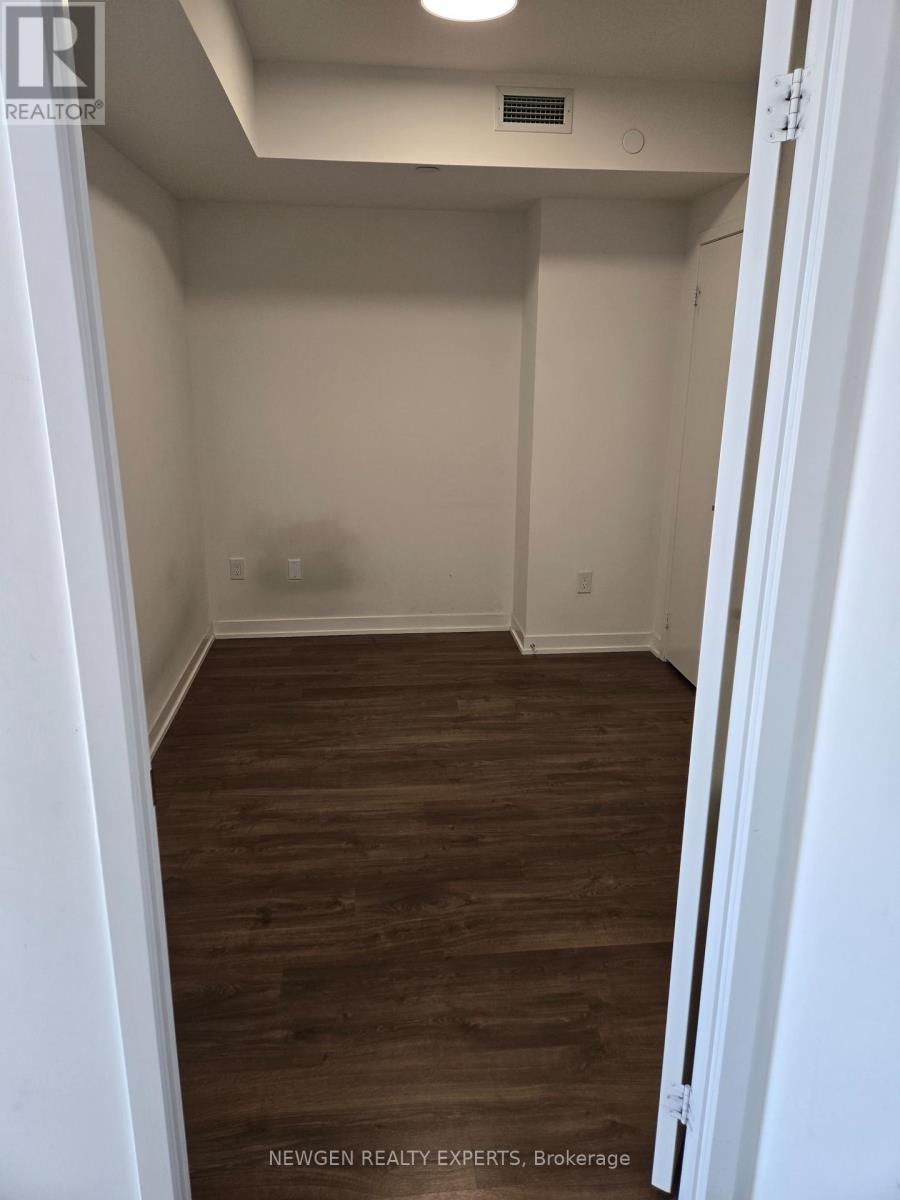 903 - 500 Wilson Avenue, Toronto, Ontario  M3H 0E5 - Photo 5 - C12443974