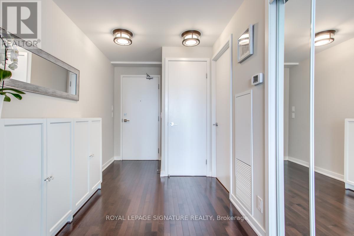 1507 - 14 YORK STREET, Toronto, Ontario