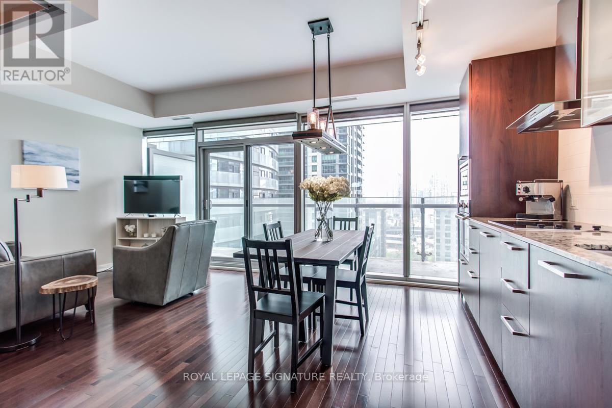 1507 - 14 York Street, Toronto, Ontario  M5J 2Z2 - Photo 12 - C12443976