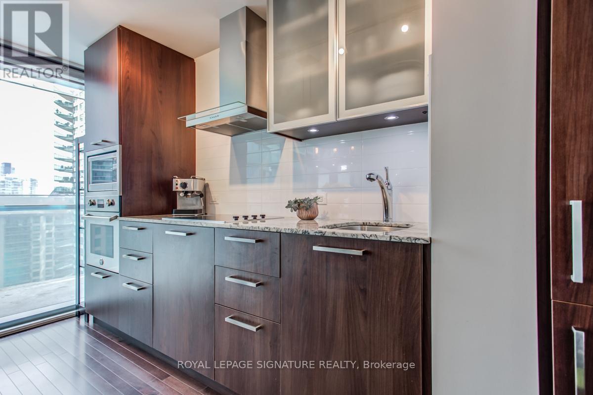 1507 - 14 York Street, Toronto, Ontario  M5J 2Z2 - Photo 15 - C12443976