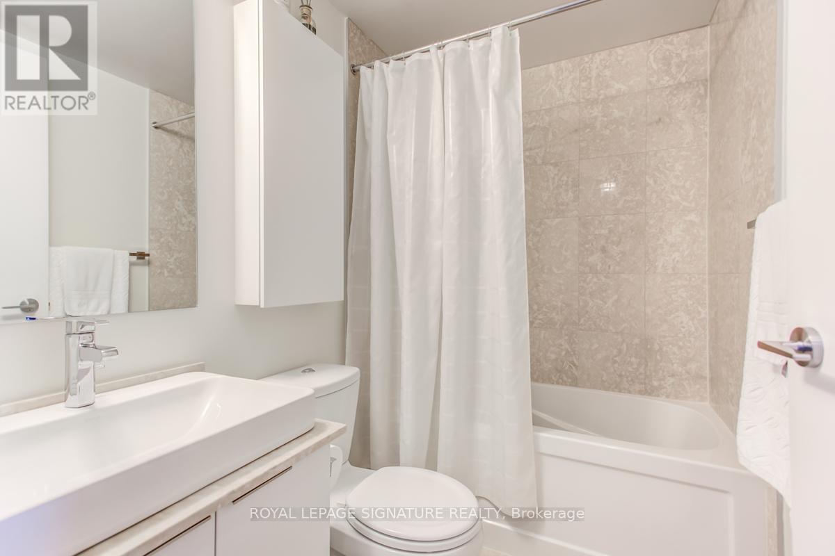 1507 - 14 York Street, Toronto, Ontario  M5J 2Z2 - Photo 5 - C12443976