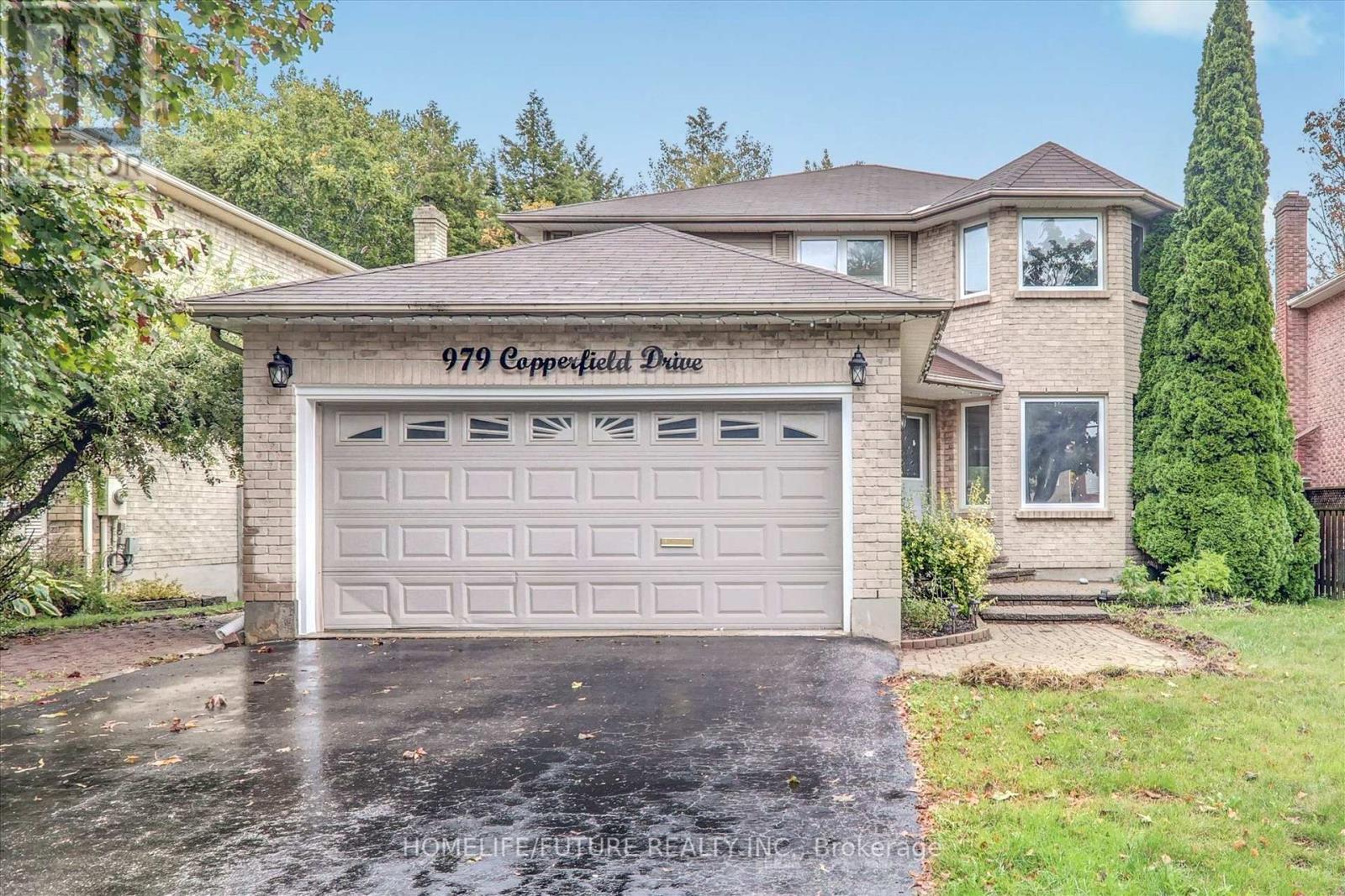 979 COPPERFIELD DRIVE, Oshawa, Ontario