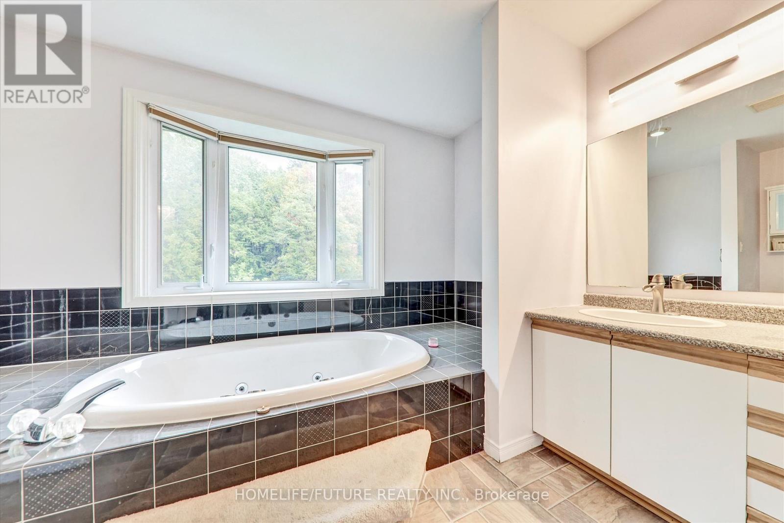 979 Copperfield Drive, Oshawa, Ontario  L1K 2E9 - Photo 21 - E12443923