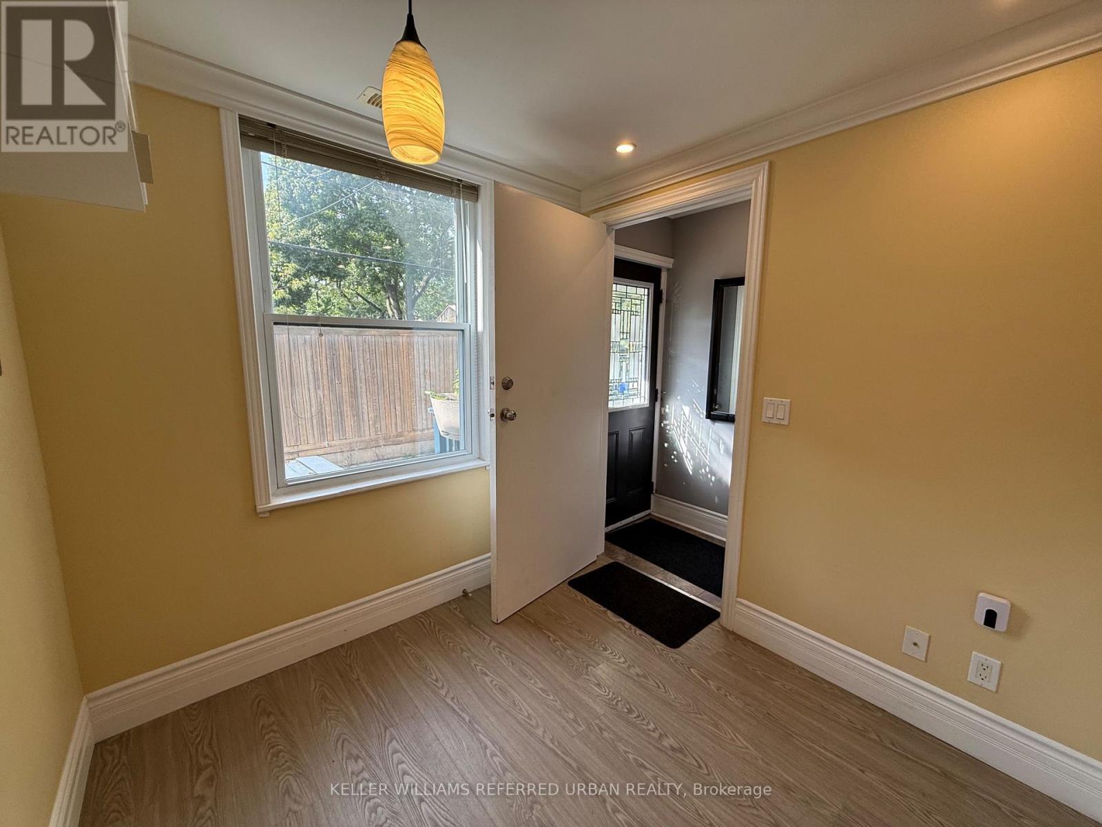 Main - 1055 Craven Road, Toronto, Ontario  M4J 4V7 - Photo 2 - E12443965