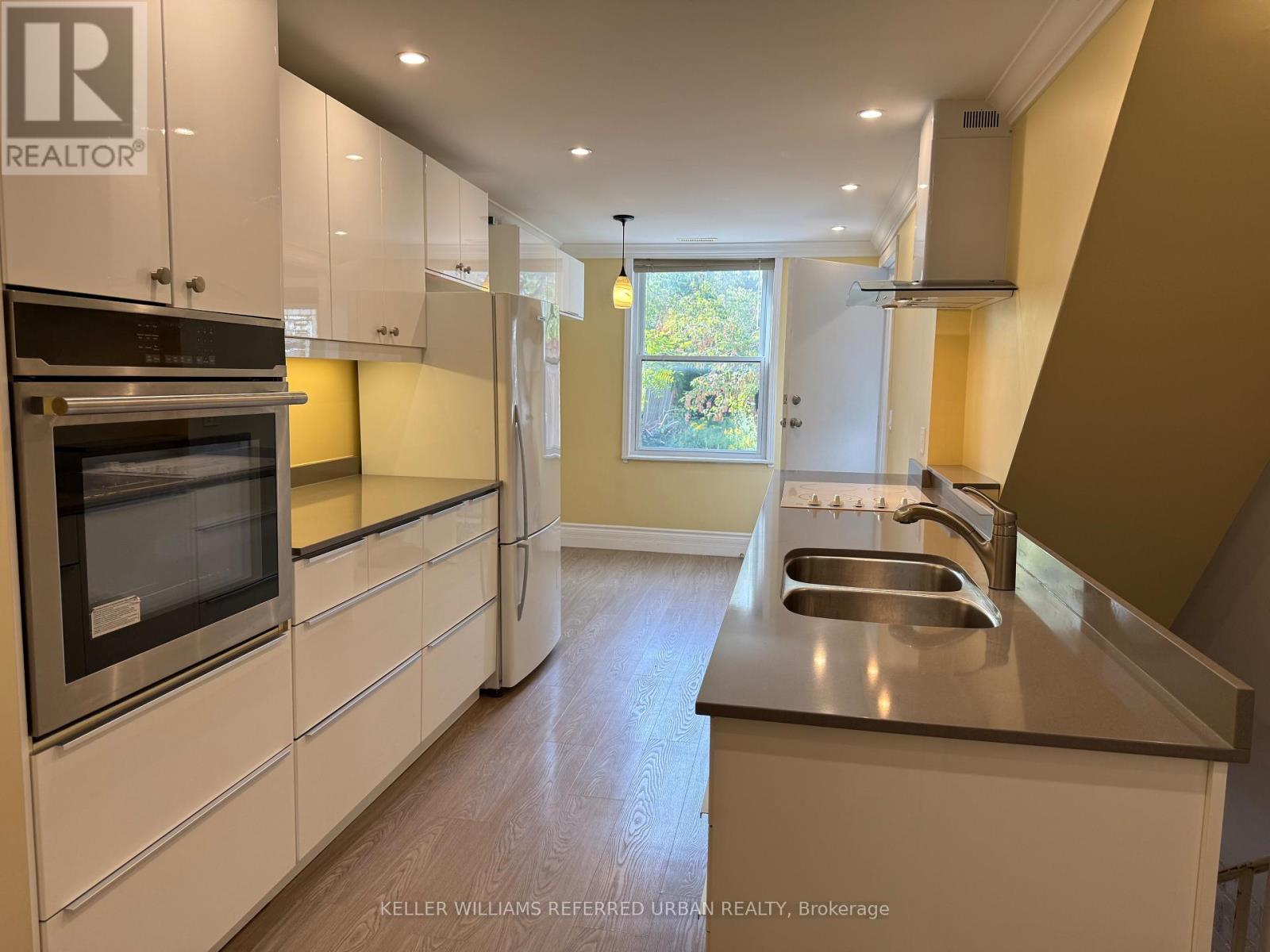 Main - 1055 Craven Road, Toronto, Ontario  M4J 4V7 - Photo 3 - E12443965