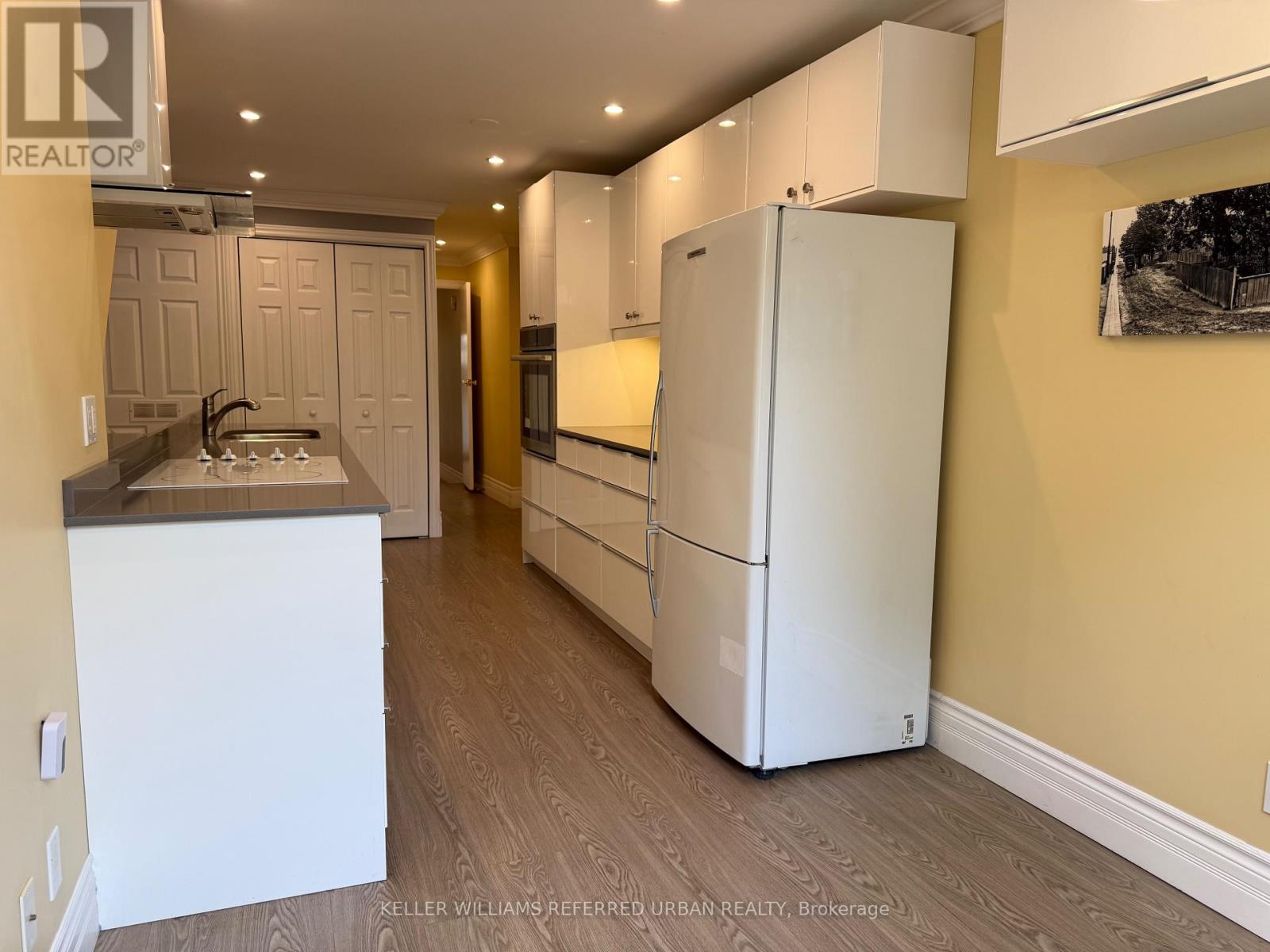 Main - 1055 Craven Road, Toronto, Ontario  M4J 4V7 - Photo 4 - E12443965