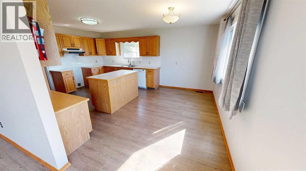 401 3rd Avenue W, Foremost, Alberta  T0K 0X0 - Photo 7 - A2252324