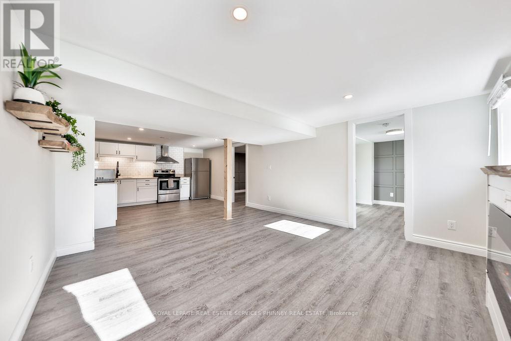 47 Castlefield Drive, Hamilton, Ontario  L8T 3R1 - Photo 13 - X12443767