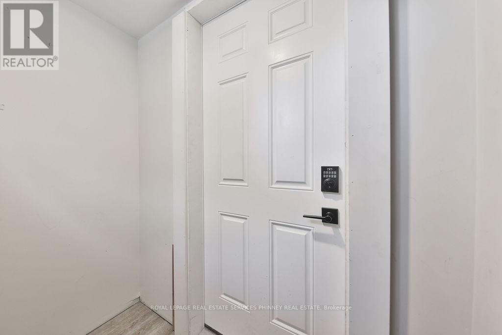 47 Castlefield Drive, Hamilton, Ontario  L8T 3R1 - Photo 25 - X12443767