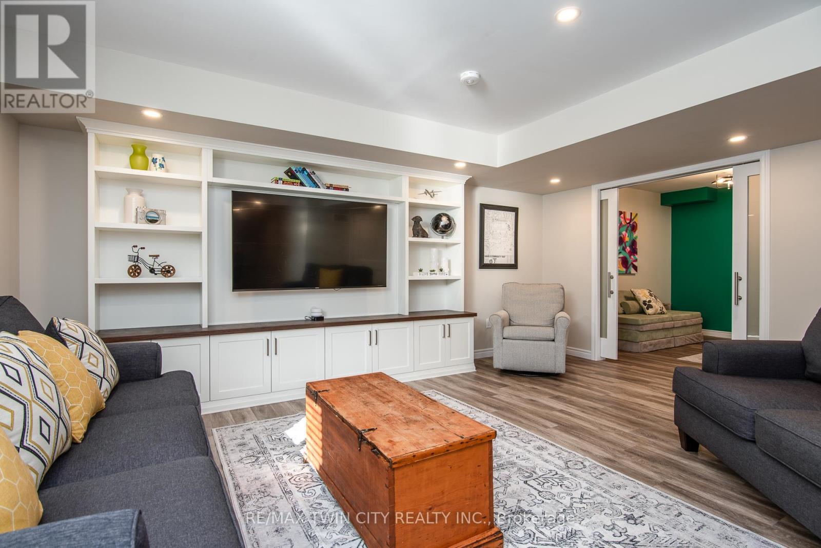 597 Sundew Drive, Waterloo, Ontario  N2V 0B9 - Photo 31 - X12443814