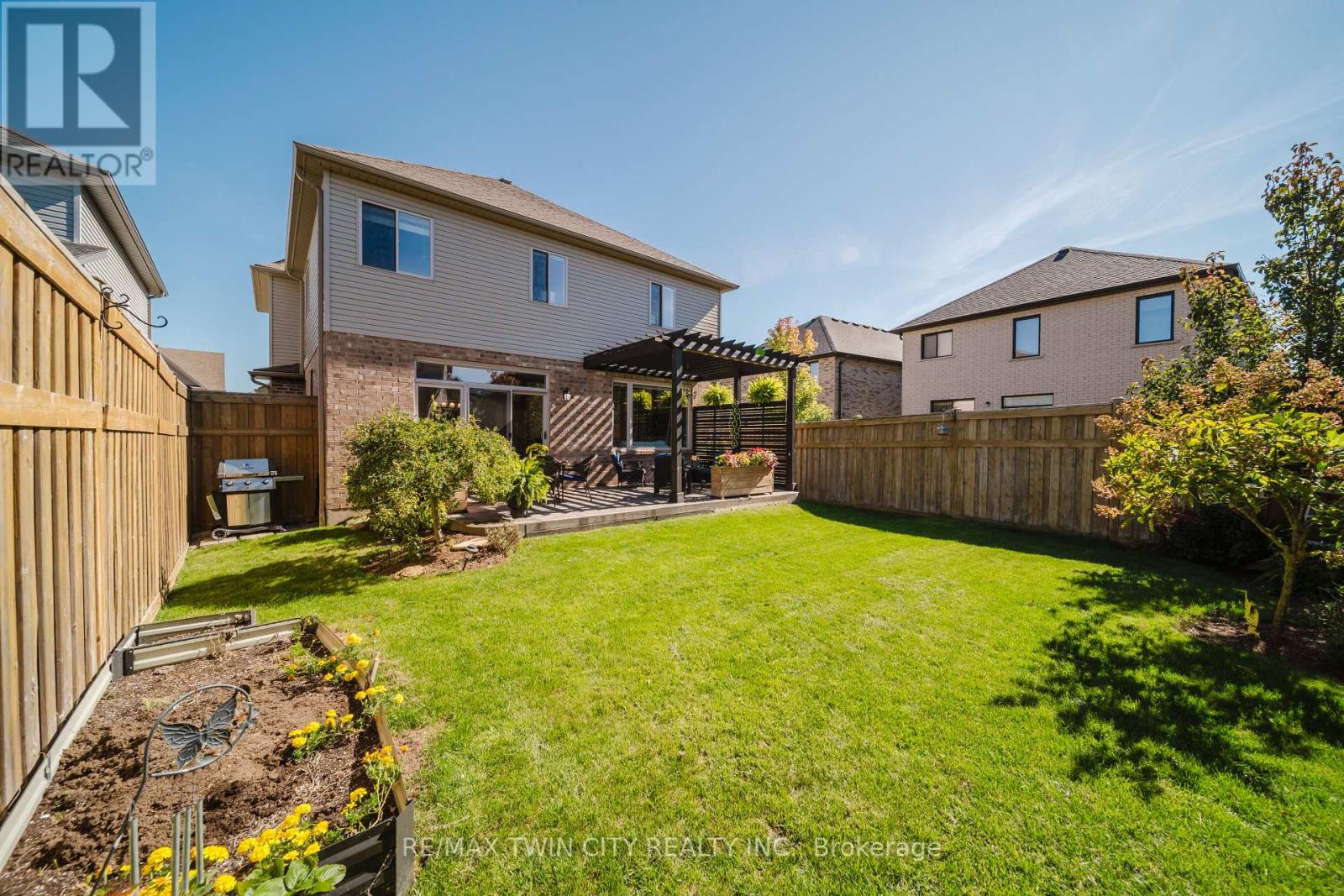 597 Sundew Drive, Waterloo, Ontario  N2V 0B9 - Photo 39 - X12443814