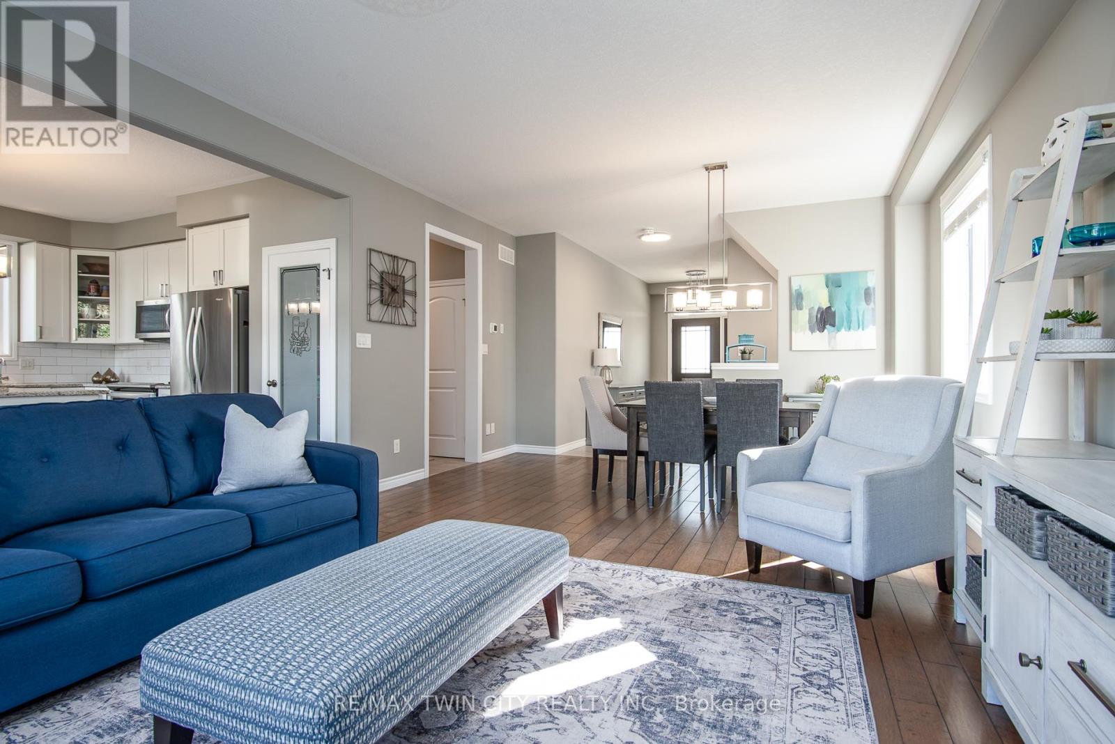 597 Sundew Drive, Waterloo, Ontario  N2V 0B9 - Photo 6 - X12443814