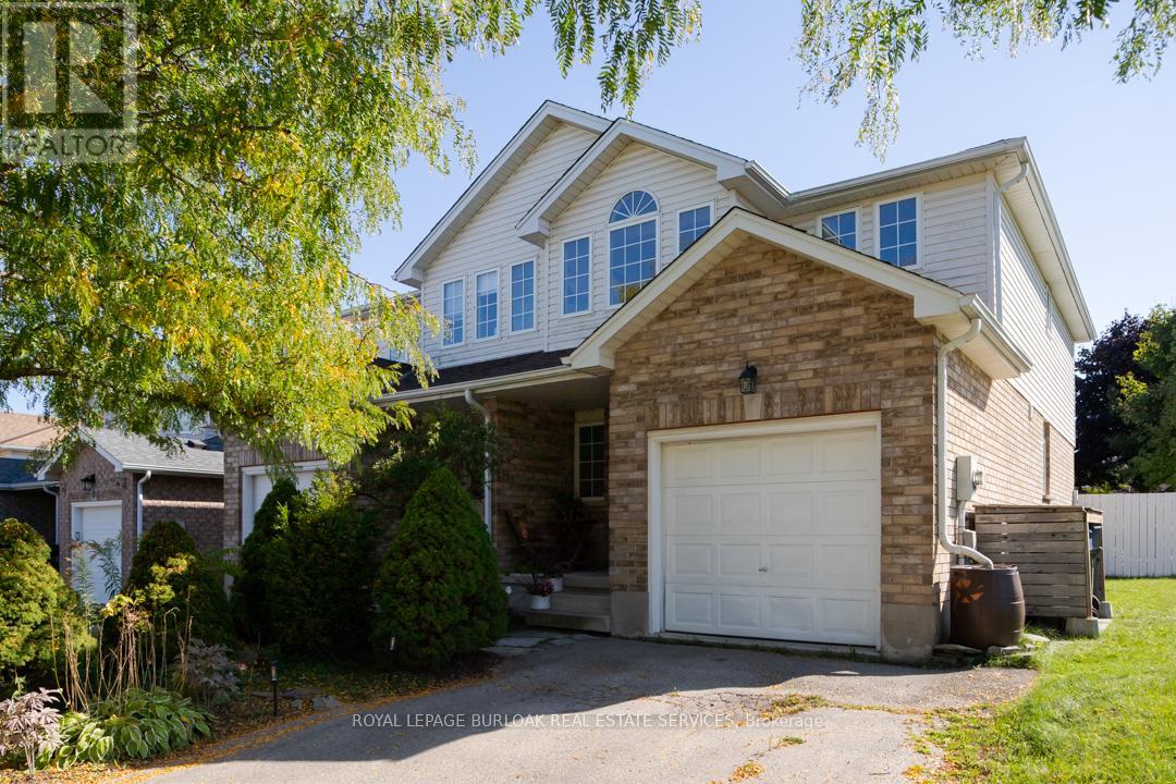 118 Silurian Drive, Guelph (Grange Road), Ontario  N1E 7G1 - Photo 1 - X12443867