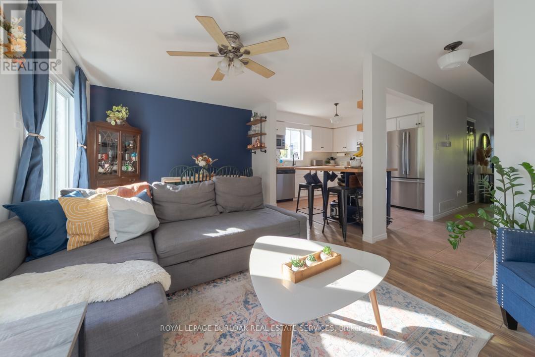 118 Silurian Drive, Guelph (Grange Road), Ontario  N1E 7G1 - Photo 33 - X12443867