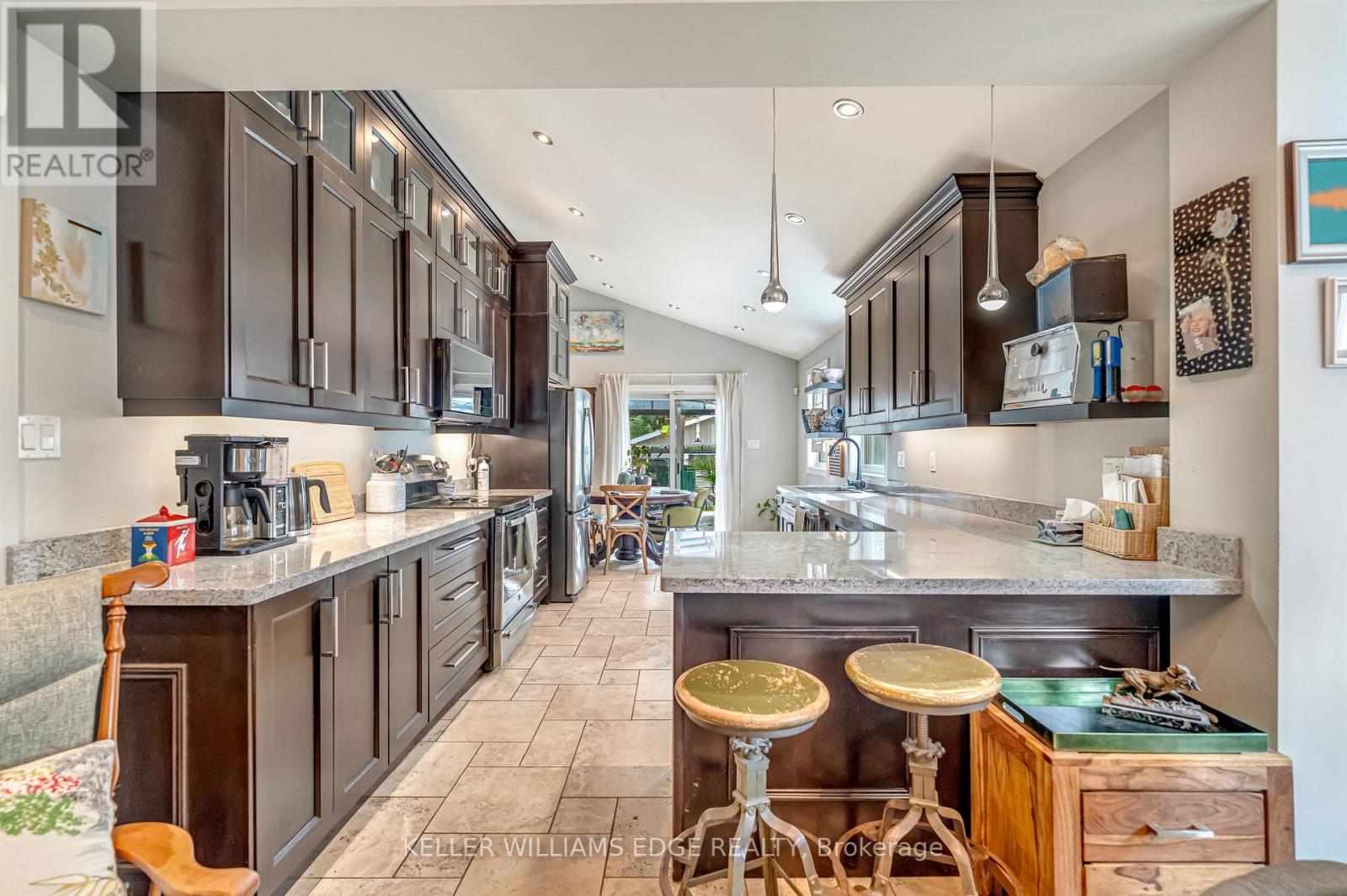 108 Emerald Street N, Hamilton, Ontario  L8L 5K4 - Photo 10 - X12443906