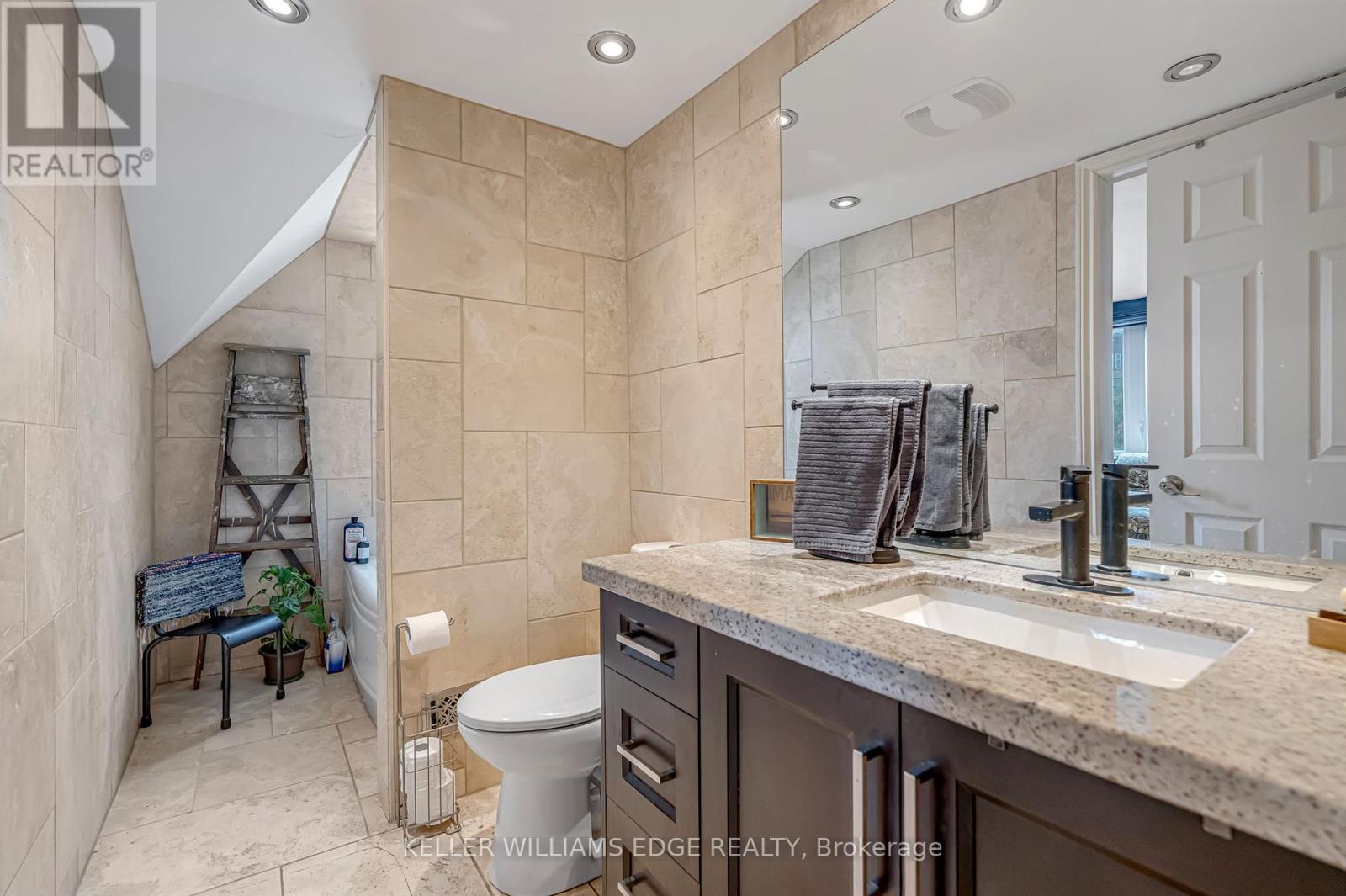 108 Emerald Street N, Hamilton, Ontario  L8L 5K4 - Photo 20 - X12443906