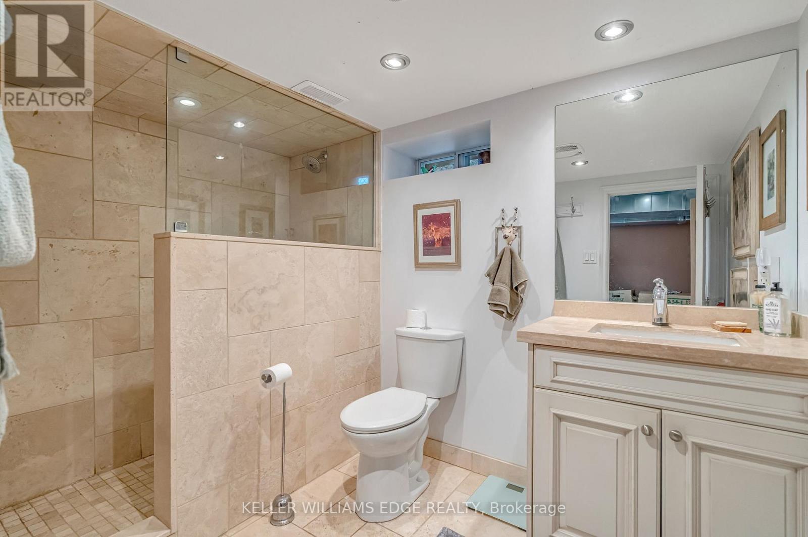 108 Emerald Street N, Hamilton, Ontario  L8L 5K4 - Photo 29 - X12443906