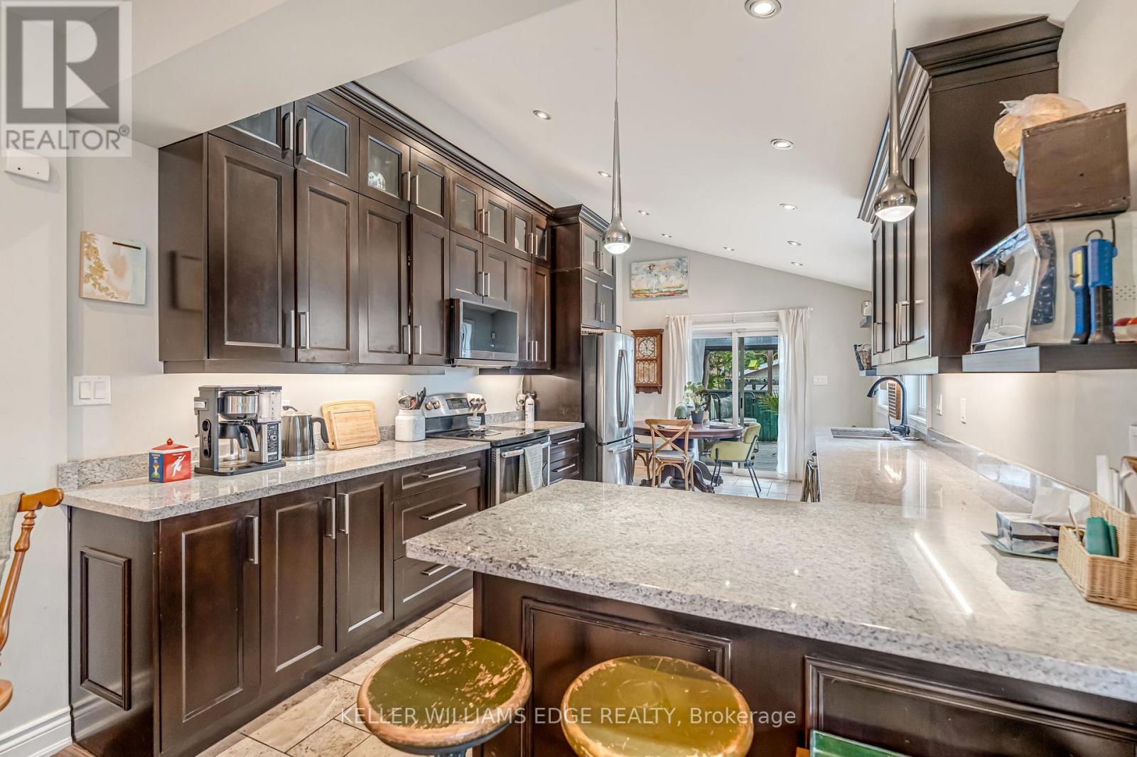 108 Emerald Street N, Hamilton, Ontario  L8L 5K4 - Photo 9 - X12443906