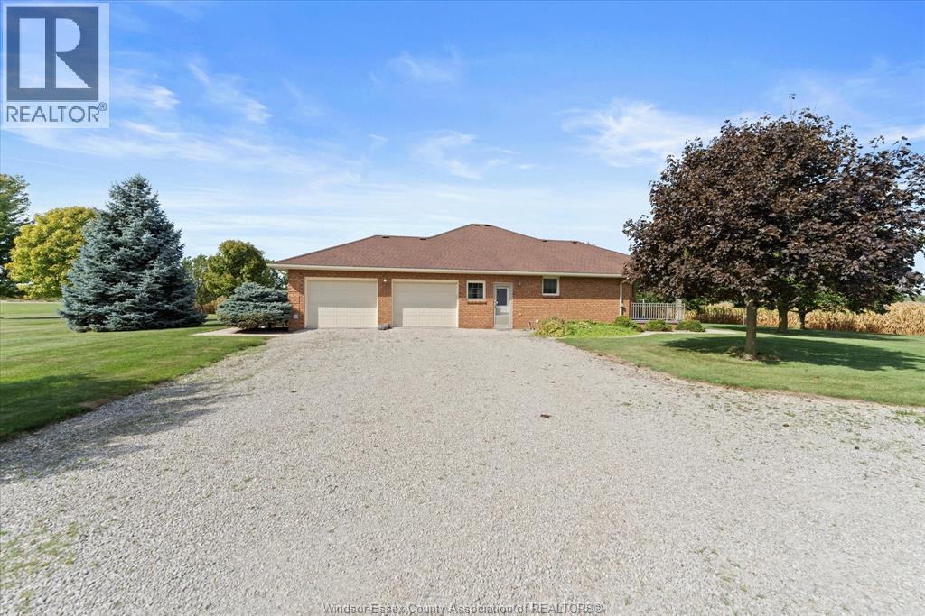 8270 Malden Colchester South Townline, Amherstburg, Ontario  N9V 2Y7 - Photo 5 - 25025272