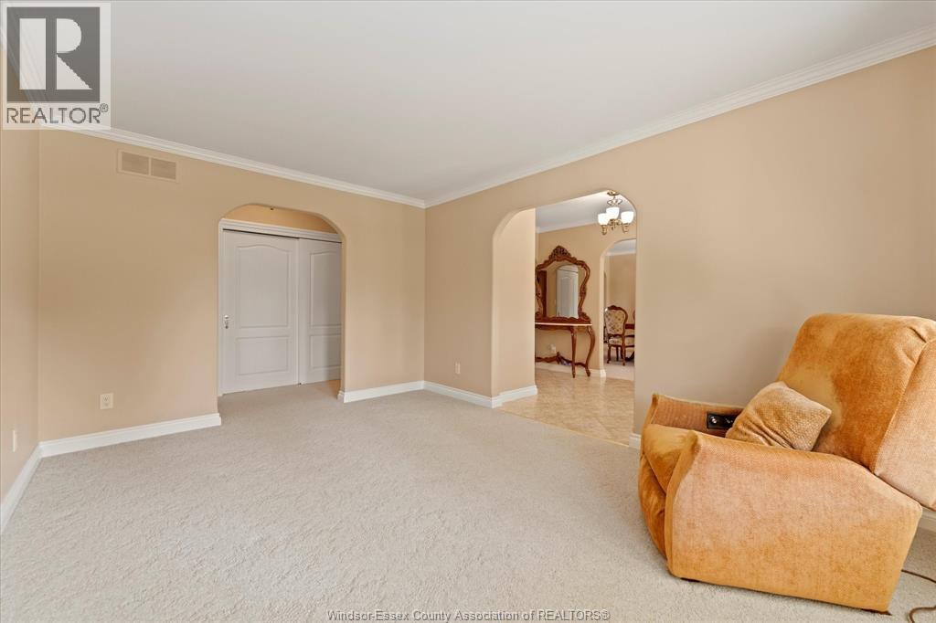 8270 Malden Colchester South Townline, Amherstburg, Ontario  N9V 2Y7 - Photo 8 - 25025272