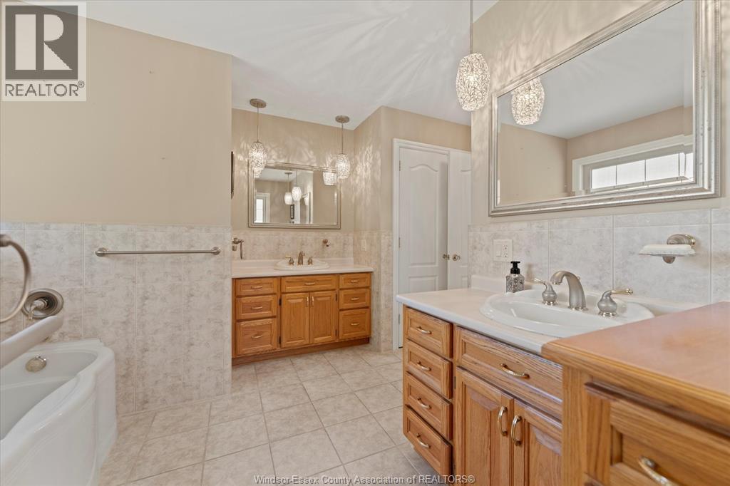 8270 Malden Colchester South Townline, Amherstburg, Ontario  N9V 2Y7 - Photo 25 - 25025272
