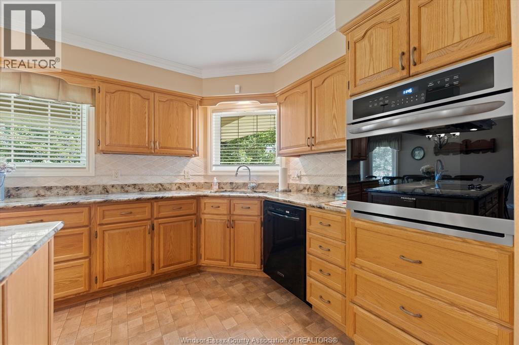 8270 Malden Colchester South Townline, Amherstburg, Ontario  N9V 2Y7 - Photo 11 - 25025272