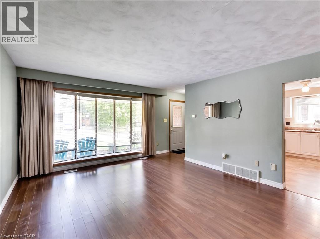 4368 Longmoor Drive, Burlington, Ontario  L7L 1X7 - Photo 16 - 40776317