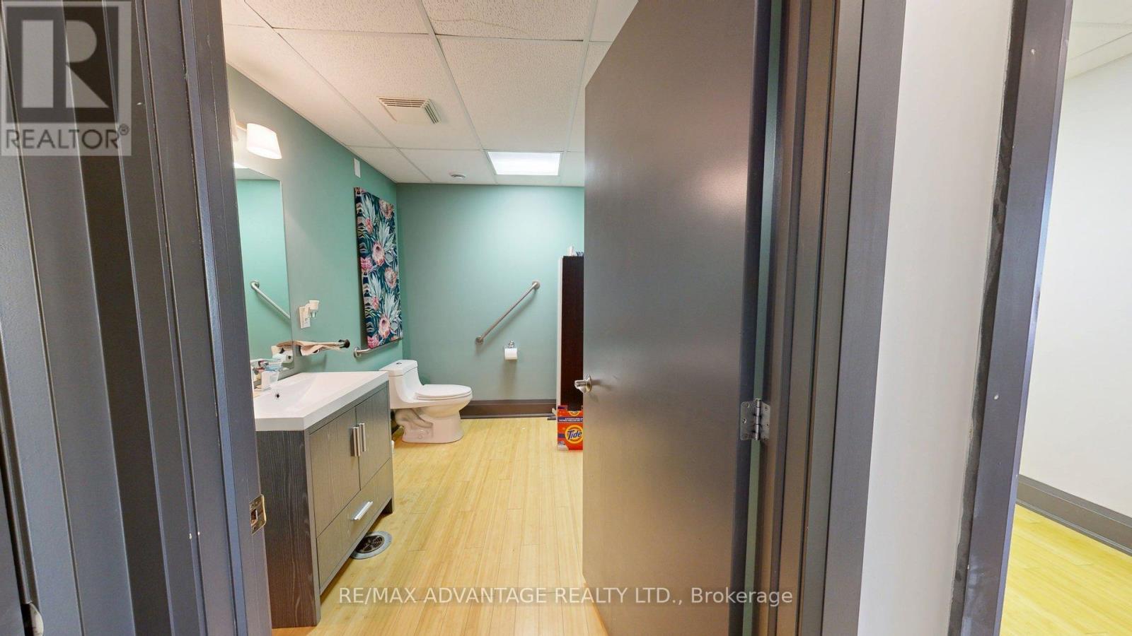 2(A) - 162 Wortley Road, London South, Ontario  N6C 1H2 - Photo 11 - X12444016