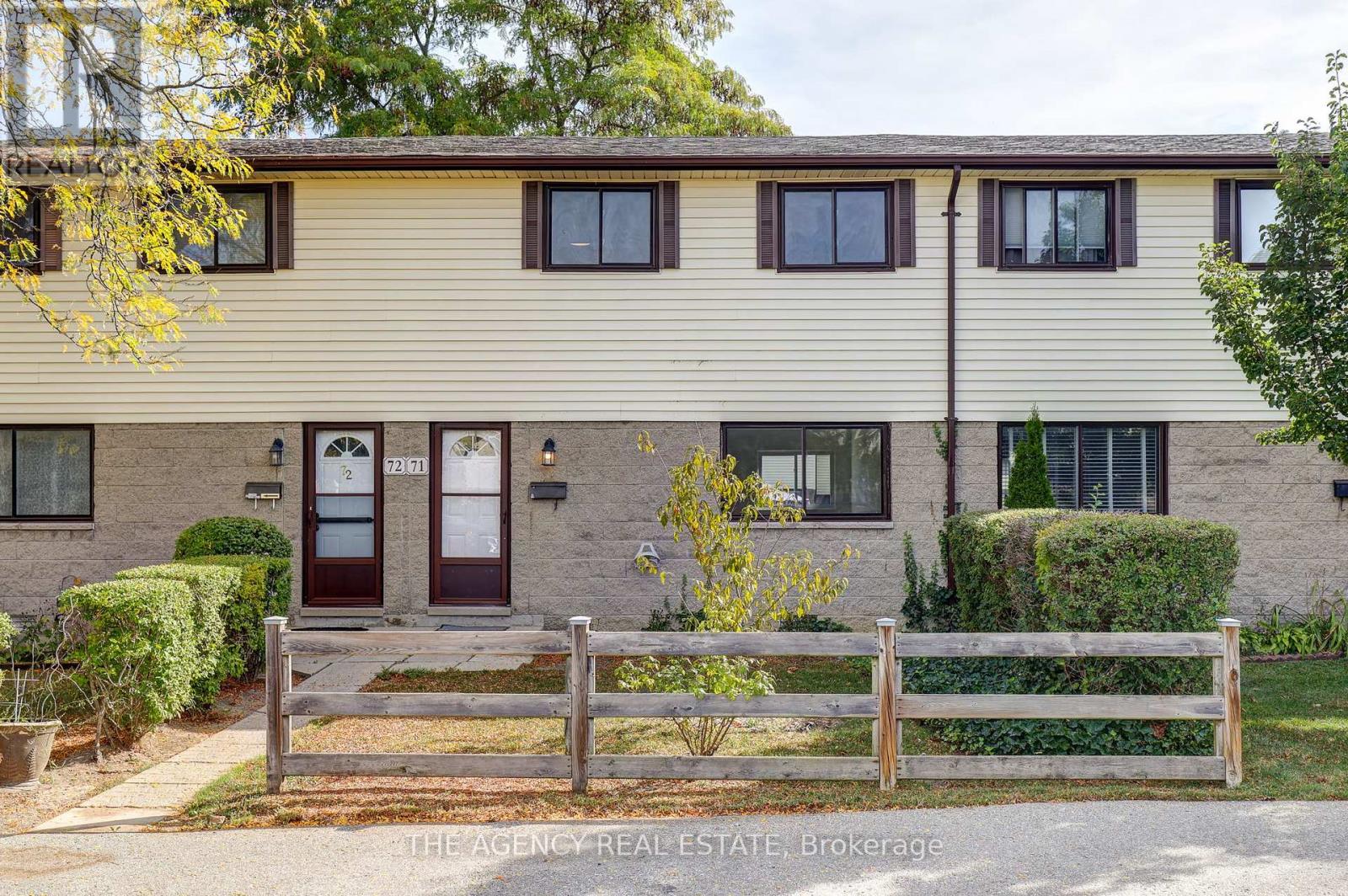 71 - 825 Dundalk Drive, London South, Ontario  N6C 3V6 - Photo 1 - X12444058