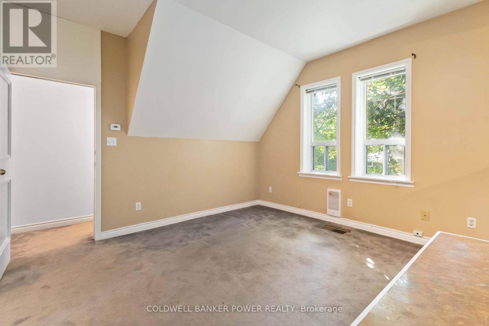 547 William Street, London East, Ontario  N6B 3E8 - Photo 26 - X12444158