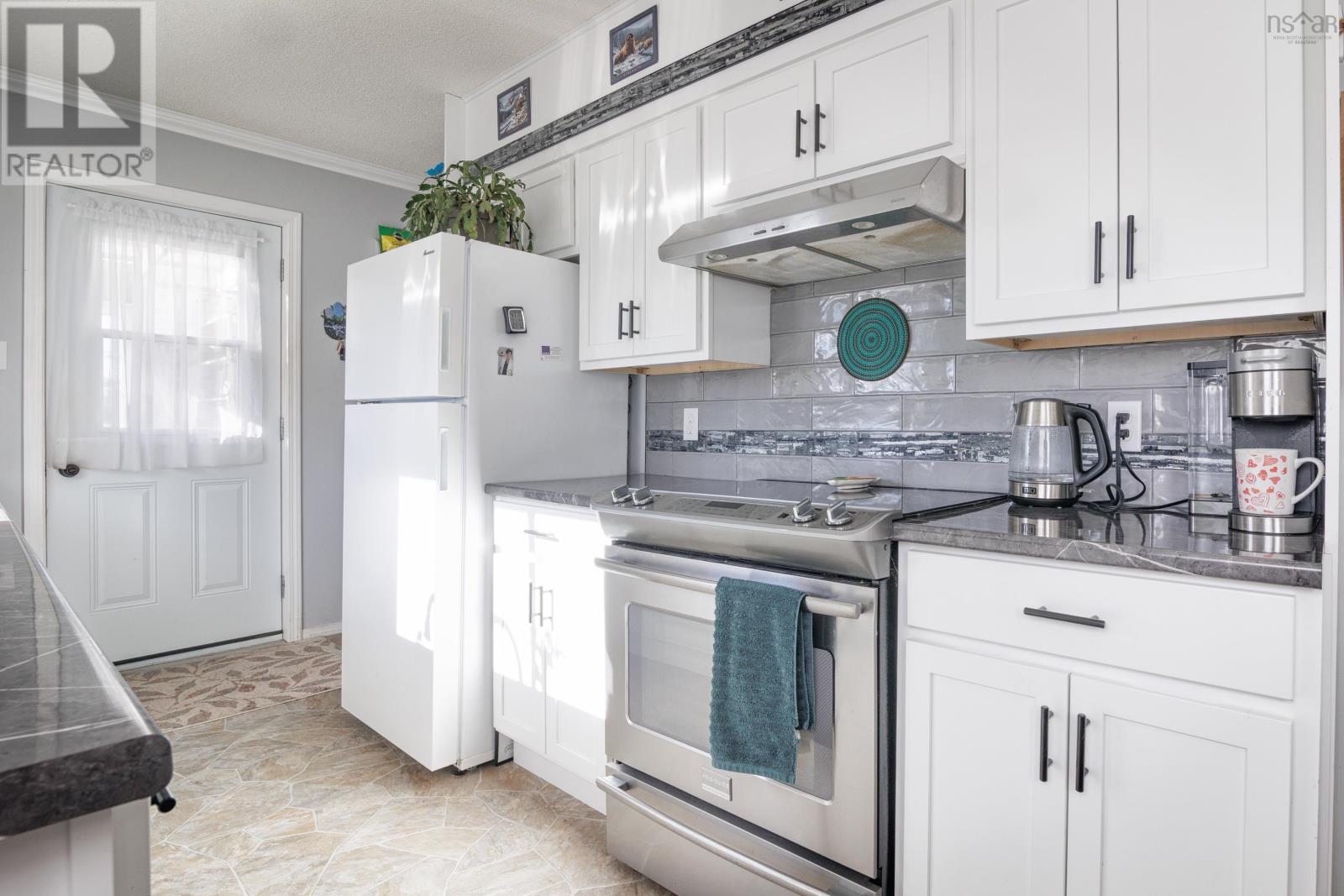 2 Menlow Court, North River, Nova Scotia  B6L 6L9 - Photo 7 - 202525061