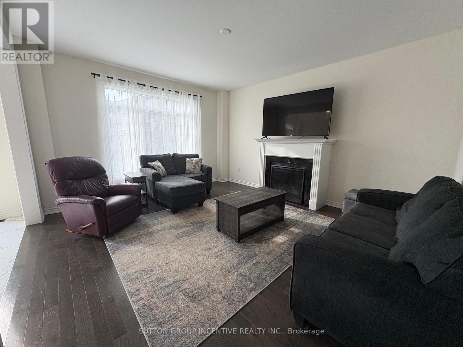 2186 Lozenby Street, Innisfil, Ontario  L9S 0M9 - Photo 9 - N12443926